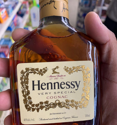 hennessy very special cognac - Hopkins Liquor Collection